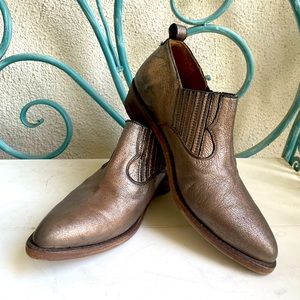 Frye Billy Shootie Boots Metallic Bronze NWOT